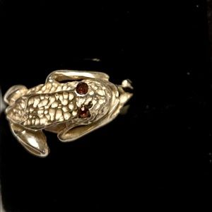 Sterling Silver 925 Frog Ring with Garnet Eyes Size 7.5